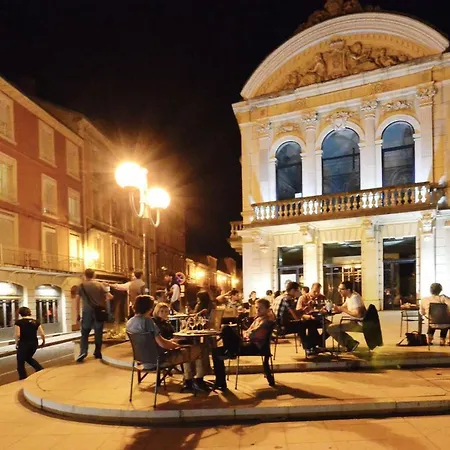 Apartment Patio Centre Roanne
